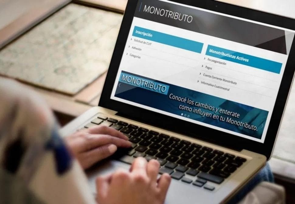 Pagar el monotributo: qué incluye la cuota, cuándo vence y qué pasa si te atrasás